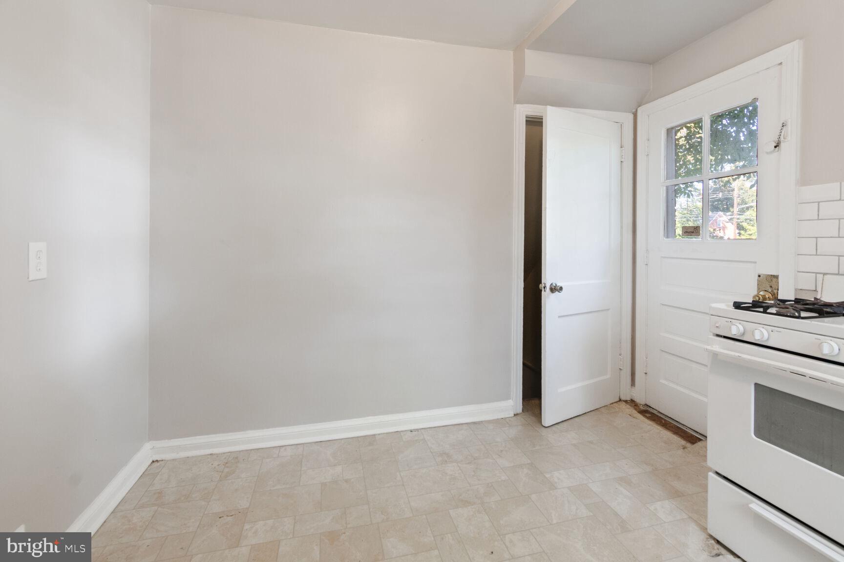 9017 Sudbury Road Silver Spring, MD 20901 - Photo 10 of 27