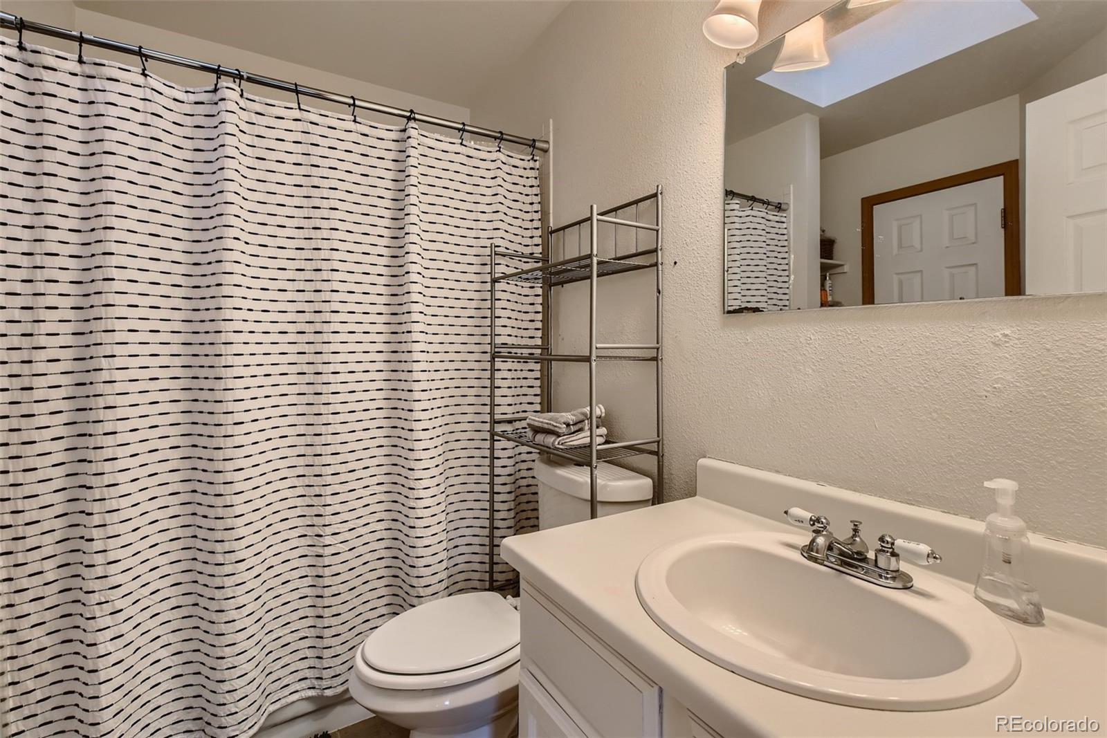 9491 Devon Court Highlands Ranch, CO 80126 - Photo 7 of 9