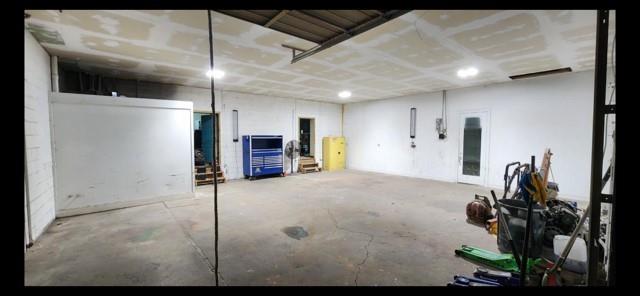 5536 Jackson Trail Road Hoschton, GA 30548 - Photo 39 of 41 a view of a indoor garage
