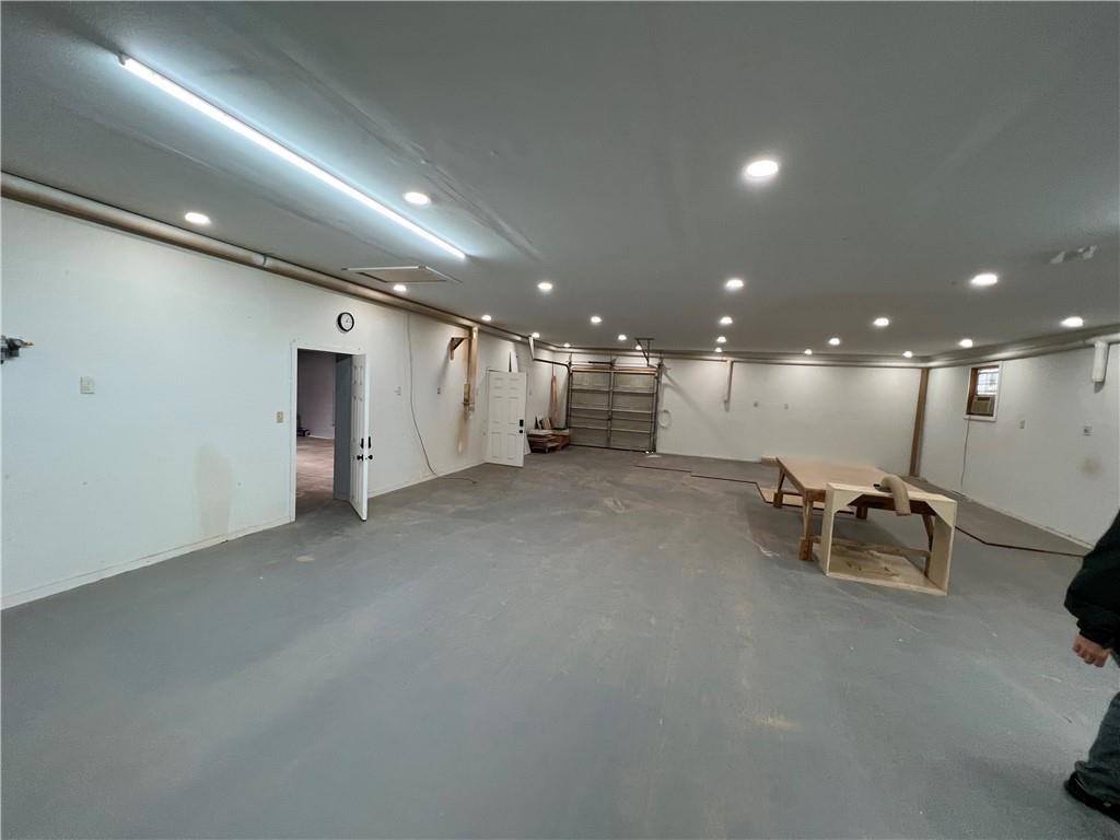 5536 Jackson Trail Road Hoschton, GA 30548 - Photo 7 of 41 a view of a room with gym equipment