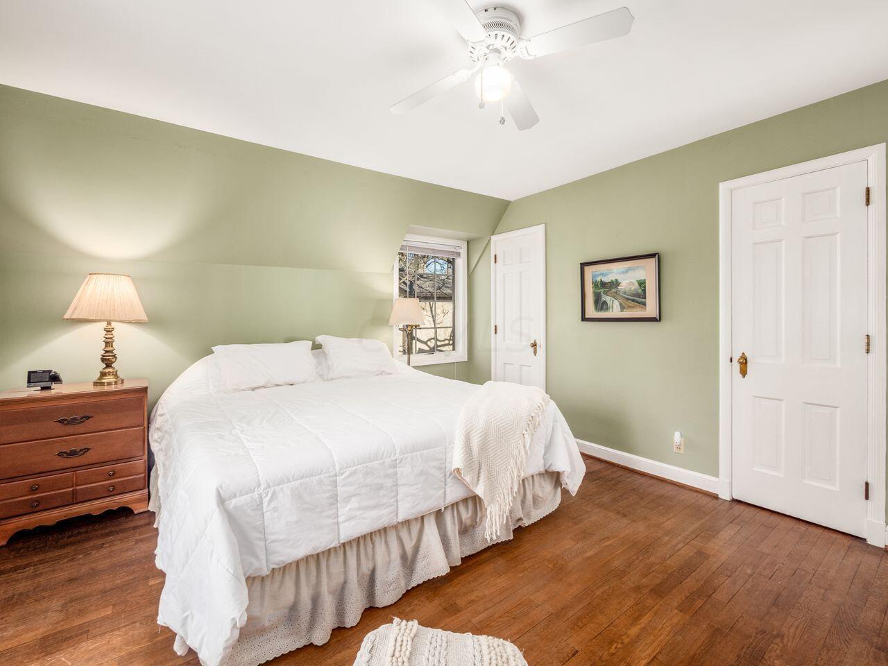 2620 Berwyn Road Columbus, OH 43221 - Photo 34 of 39 A_2620_Berwyn_092