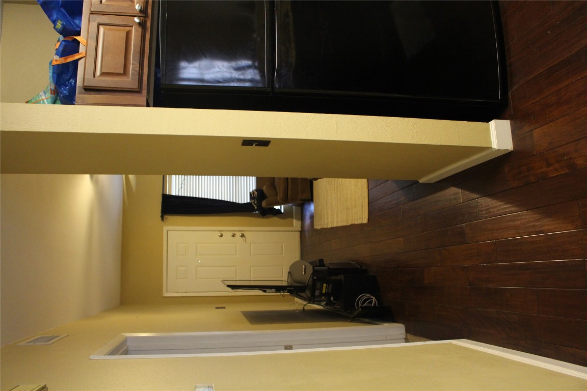 2801 Rio Grande Street, Unit 202 Austin, TX 78705 - Photo 11 of 38 a view of a living room