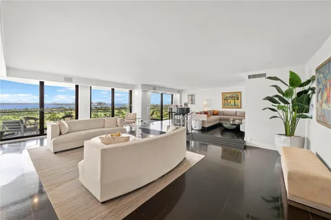 $1,799,000 | 5500 Collins Avenue, Unit 1902, Miami Beach, FL 33140