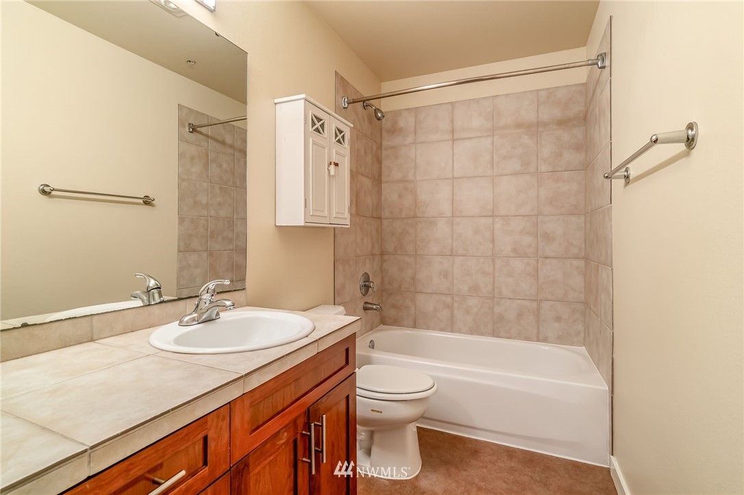 3918 243rd Place Southeast, Unit F103 Bothell, WA 98021 - Photo 22 of 29