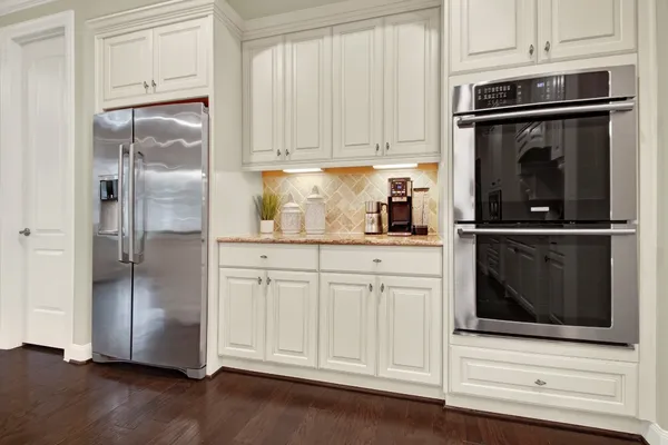 $675,000 | 210 Chirping Squirrel Court, Pinehurst, TX 77362