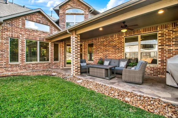 $675,000 | 210 Chirping Squirrel Court, Pinehurst, TX 77362