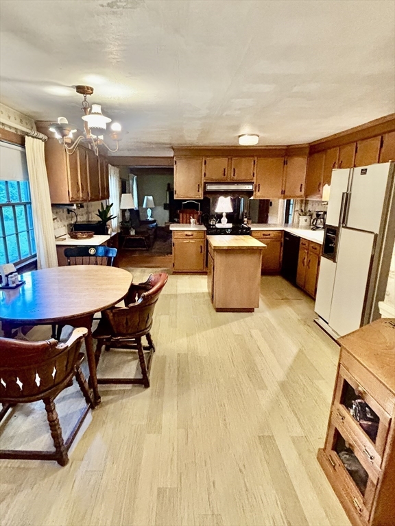 137 Spofford Road Boxford, MA 01921 - Photo 6 of 21