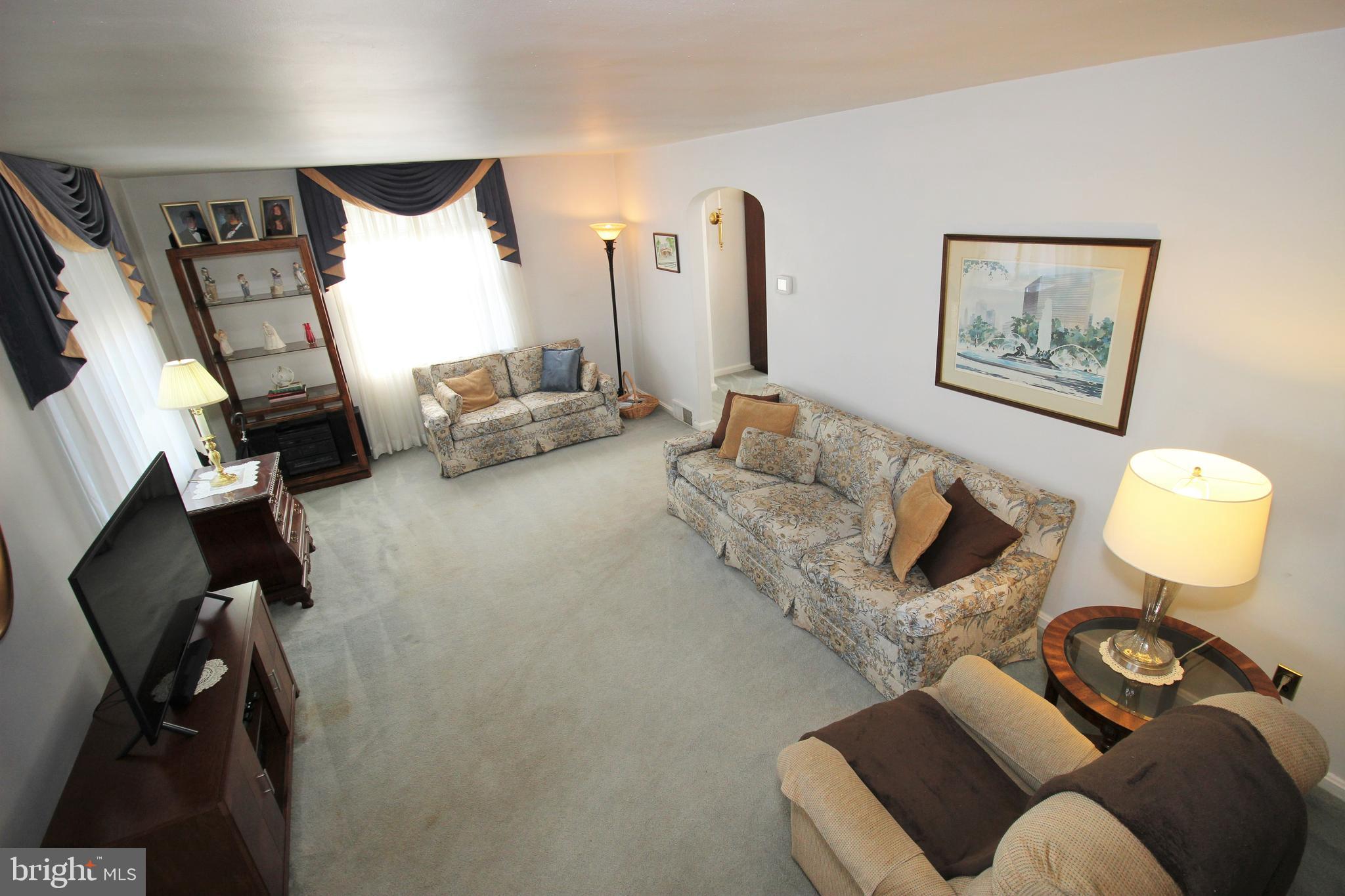 18 Fairhill Road Morton, PA 19070 - Photo 4 of 27