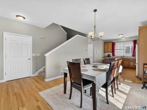 $279,900 | 18 Forestview Drive, Unit 18, Norwich, CT 06360