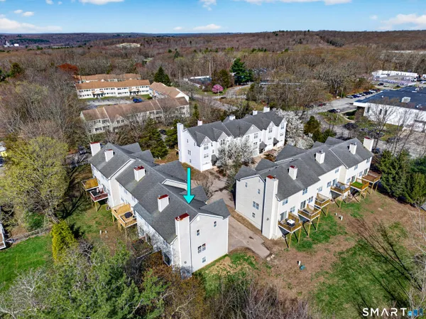 $279,900 | 18 Forestview Drive, Unit 18, Norwich, CT 06360