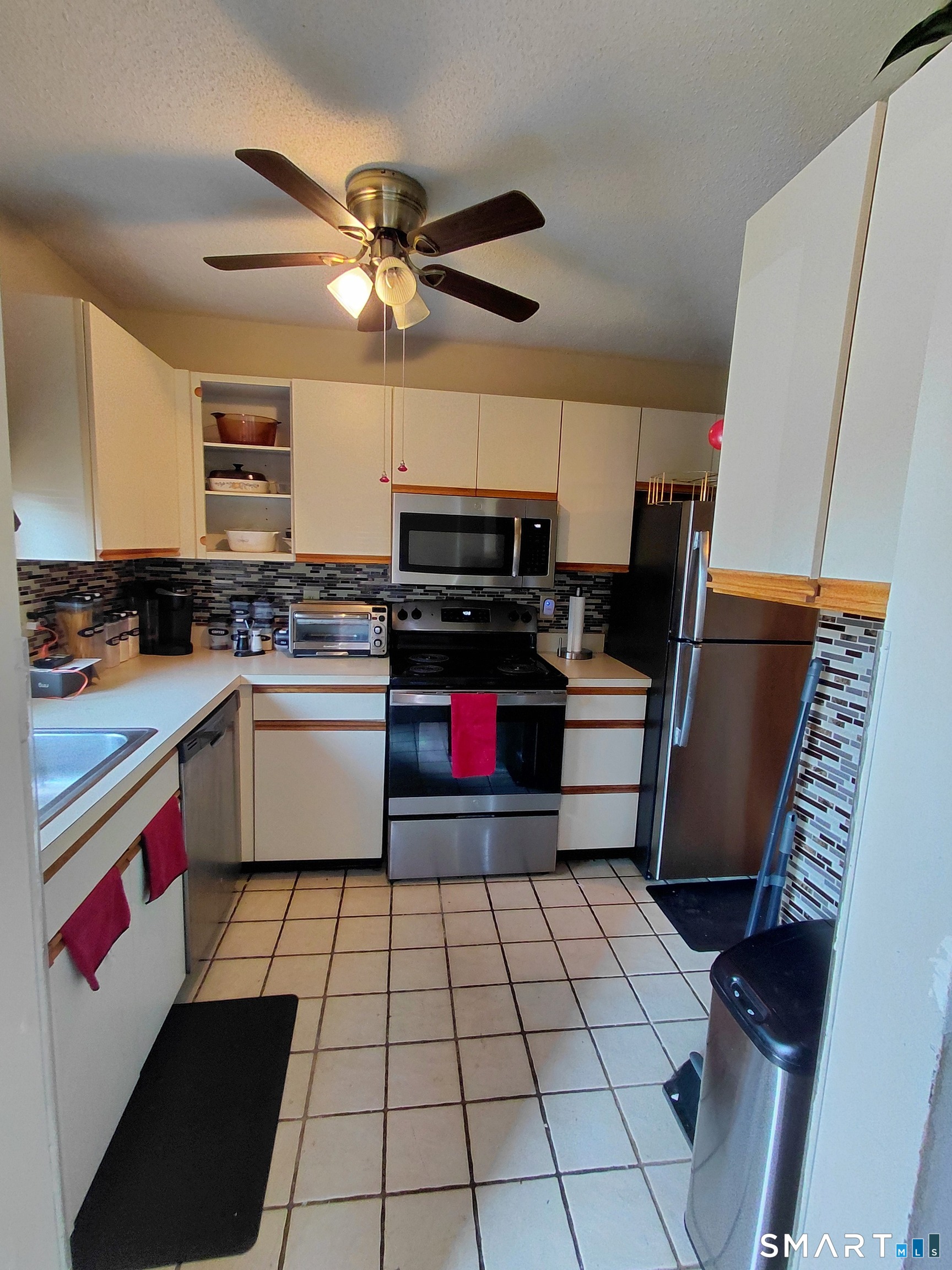 827 Oronoke Road, Unit 66 Waterbury, CT 06708 - Photo 5 of 16