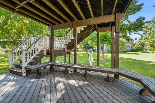 $679,000 | 6 Sherwood Court, Lake In The Hills, IL 60156