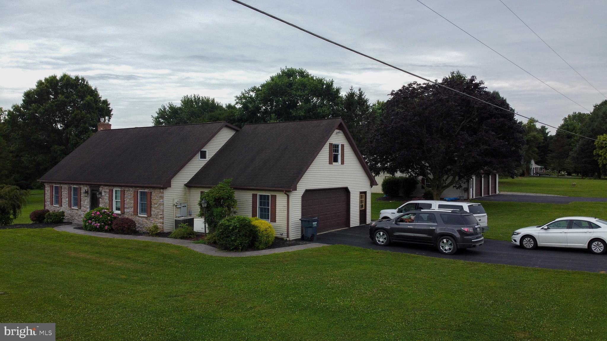 372 Sawmill Road New Providence, PA 17560 - Photo 2 of 72