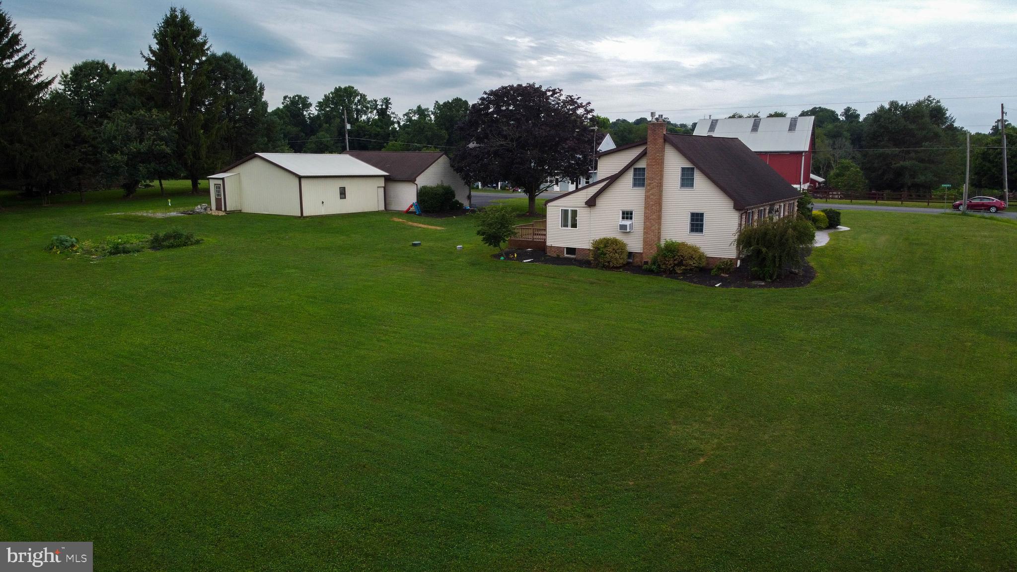 372 Sawmill Road New Providence, PA 17560 - Photo 5 of 72