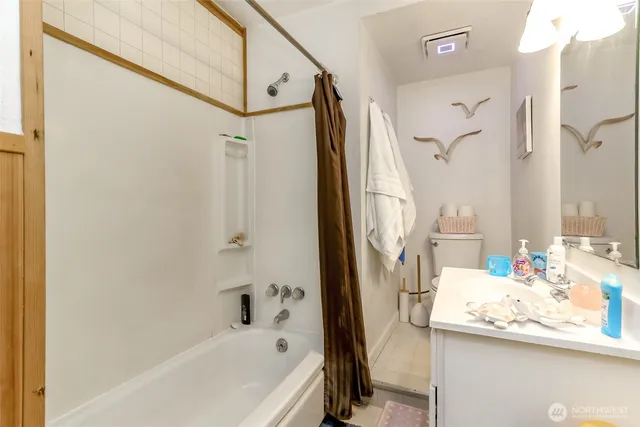 $599,999 | 11005 Jovita Boulevard East, Edgewood, WA 98372