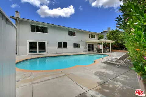 $1,549,000 | 6041 Ellenview Avenue, Woodland Hills, CA 91367