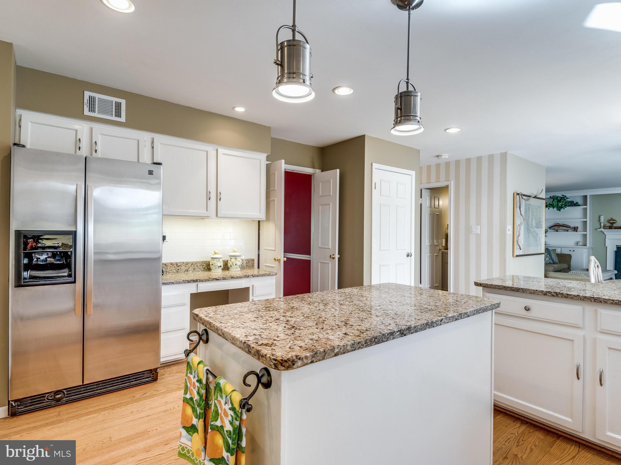 11617 Deer Forest Road Reston, VA 20194 - Photo 12 of 30 Kitchen