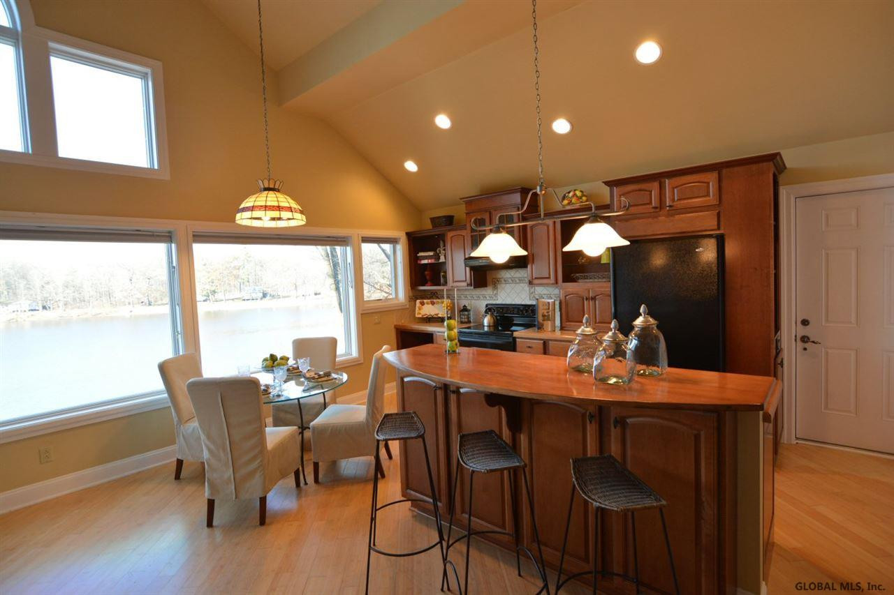 51 Island View Road Colonie, NY 12047 - Photo 10 of 25 Photo 10