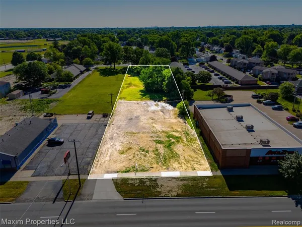 $249,900 | 6248 Middlebelt Road, Garden City, MI 48135
