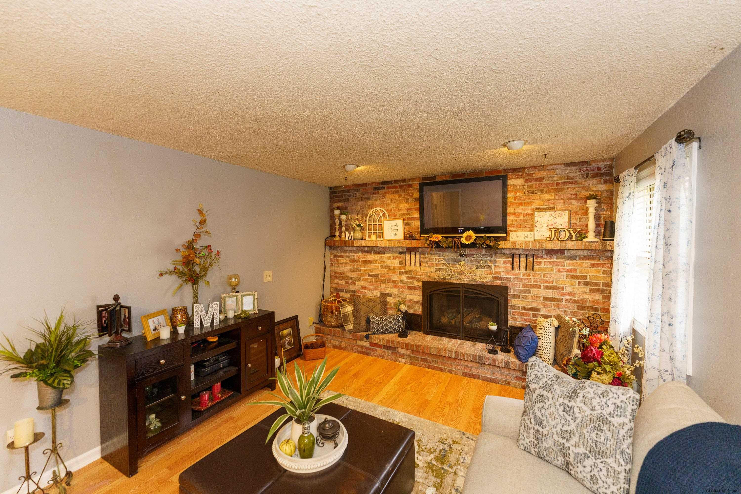 188 A Forts Ferry Road Colonie, NY 12110 - Photo 17 of 36 Photo 19