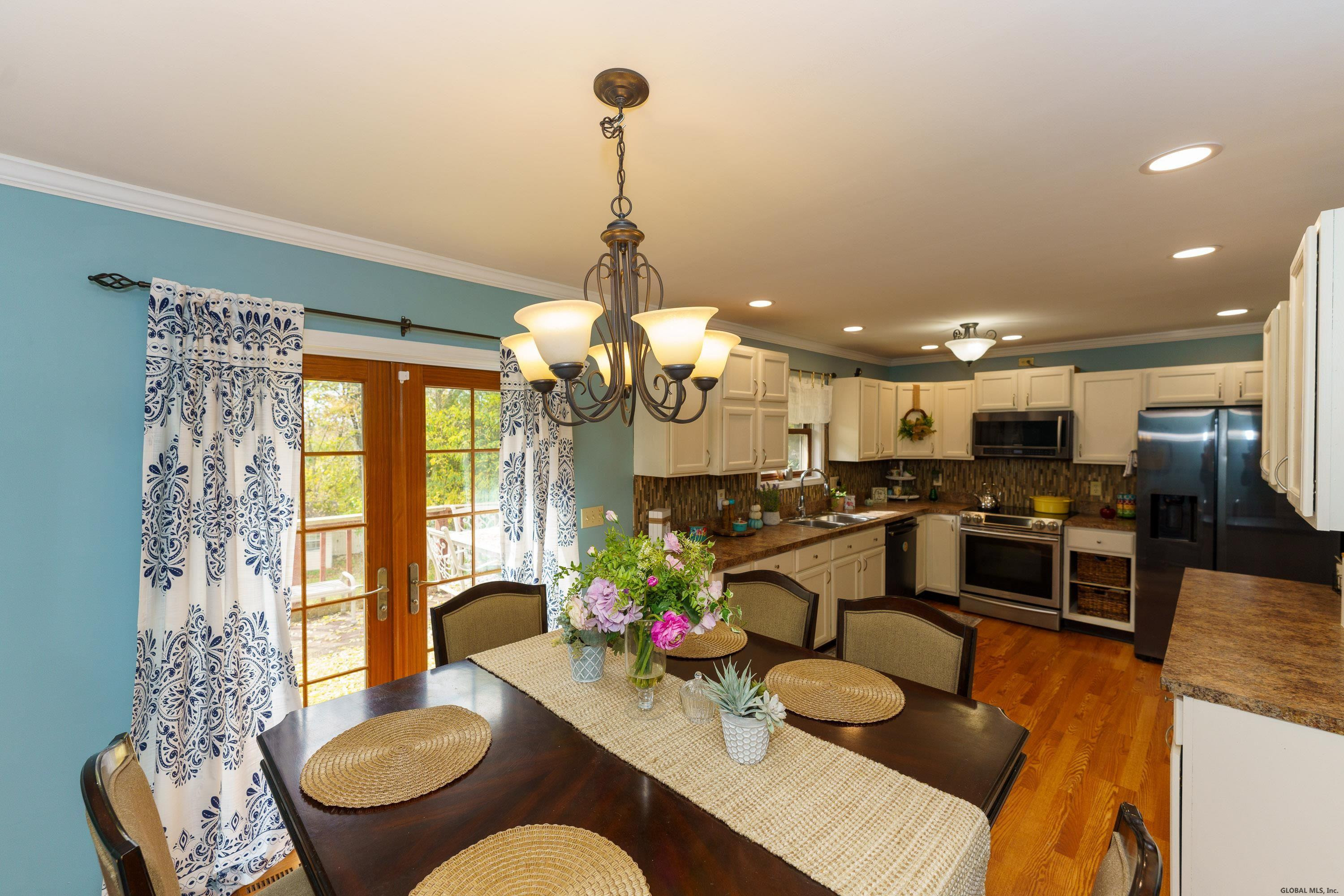 188 A Forts Ferry Road Colonie, NY 12110 - Photo 10 of 36 Photo 12