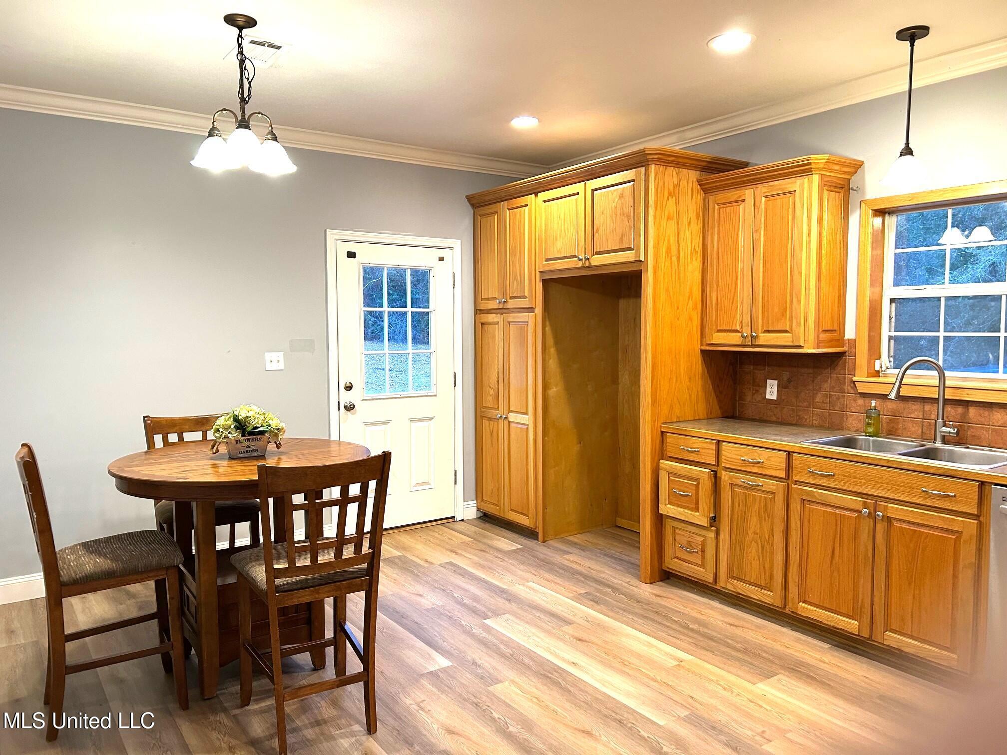 1025 Clover Lane McComb, MS 39648 - Photo 6 of 17 Kitchen to back yard