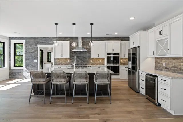 $1,315,000 | 1130 Park Ridge Drive West, Minnetonka, MN 55305