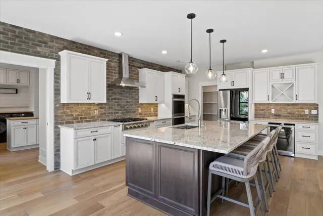 $1,315,000 | 1130 Park Ridge Drive West, Minnetonka, MN 55305