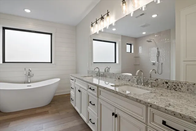 $1,315,000 | 1130 Park Ridge Drive West, Minnetonka, MN 55305