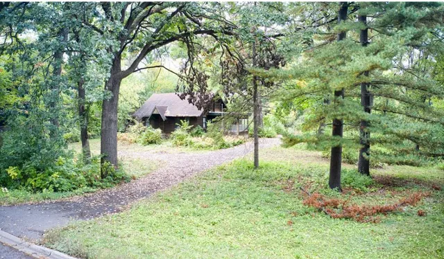 $1,315,000 | 1130 Park Ridge Drive West, Minnetonka, MN 55305