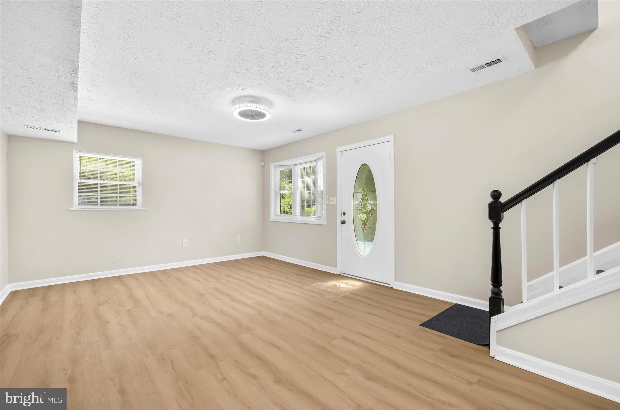 7820 Ridge Road Hanover, MD 21076 - Photo 8 of 61