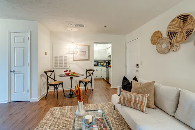 $3,510 | 1808 State Street, Unit 208, Nashville, TN 37203