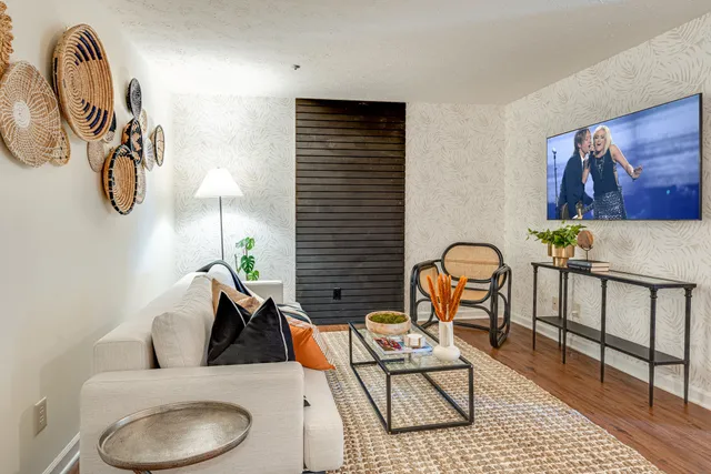 $3,510 | 1808 State Street, Unit 208, Nashville, TN 37203