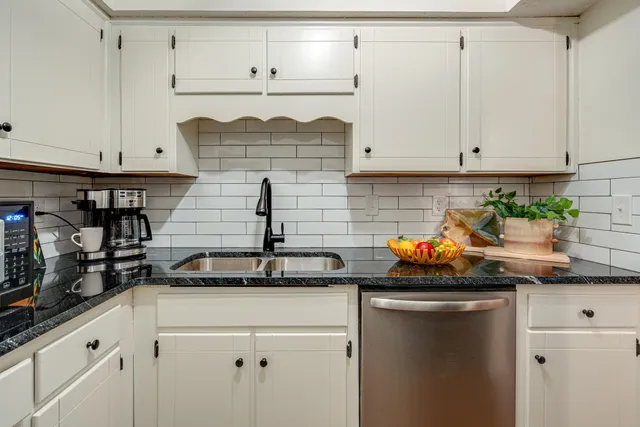 $3,510 | 1808 State Street, Unit 208, Nashville, TN 37203