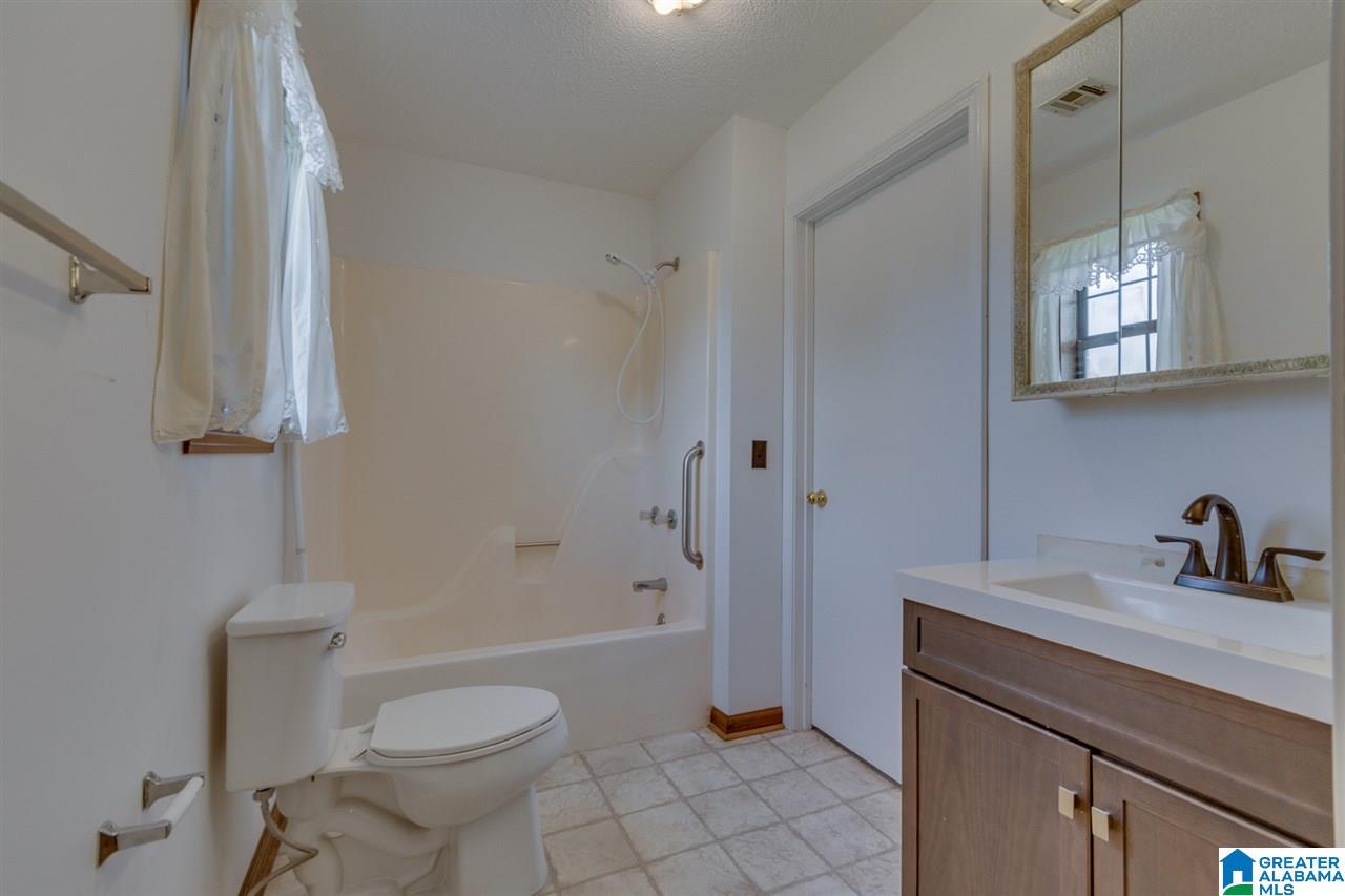 756 County Road 372 Clanton, AL 35045 - Photo 24 of 41