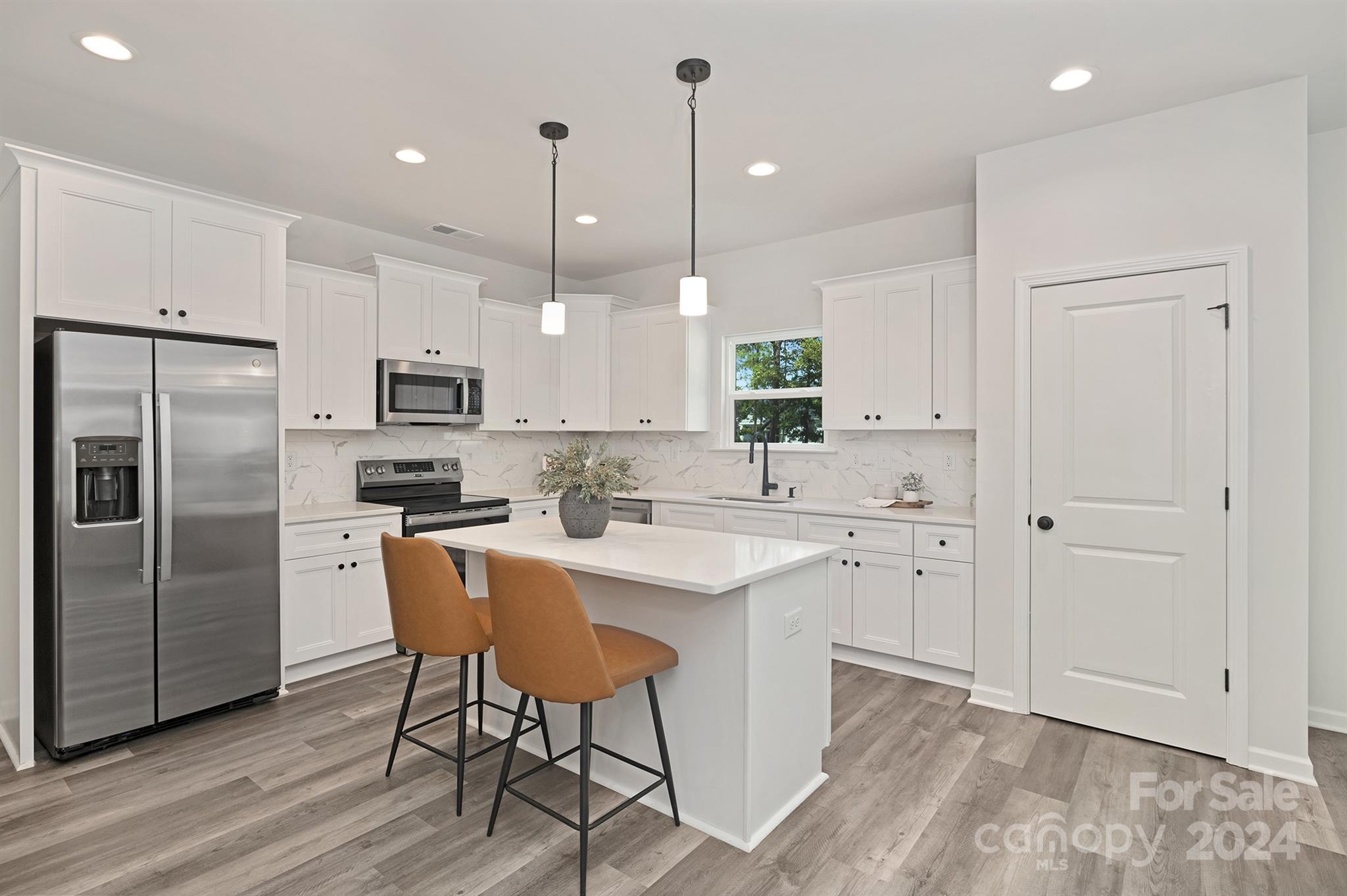8019 Pleasant Grove Road Charlotte, NC 28216 - Photo 3 of 20 Gallery Image 3