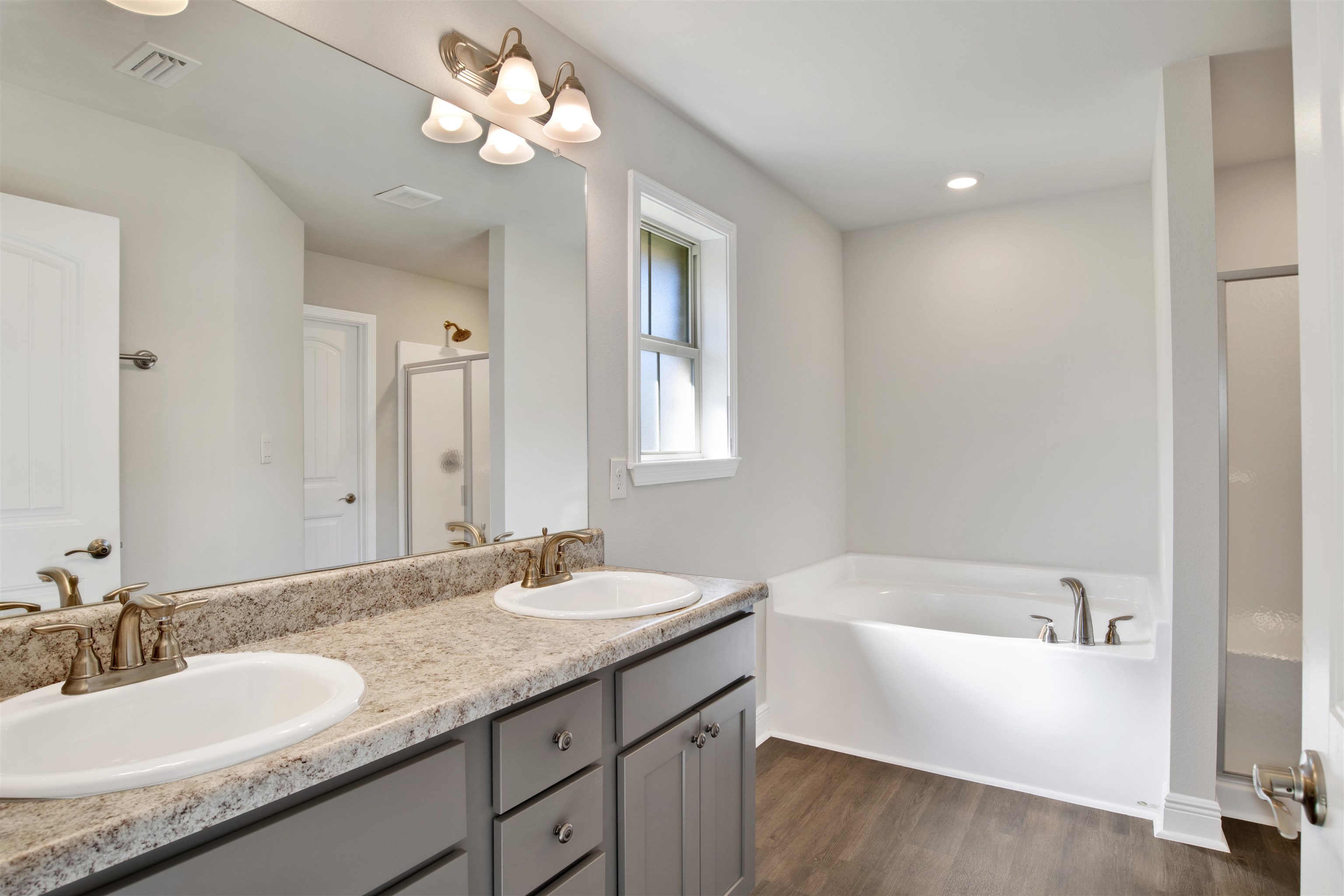 22462 Respite Lane Foley, AL 36535 - Photo 12 of 22 Bathroom