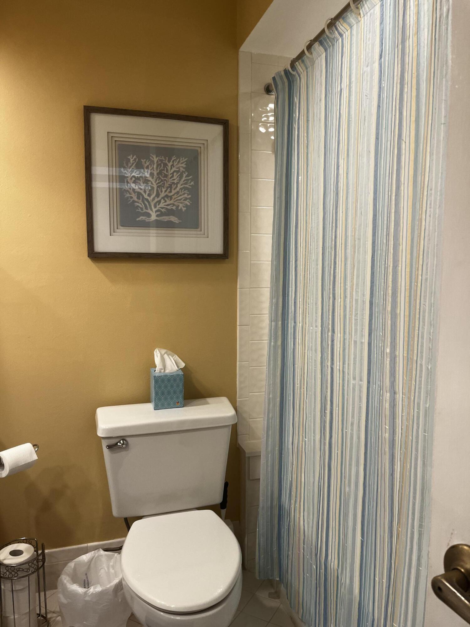 1407 Ocean Dunes Circle Jupiter, FL 33477 - Photo 19 of 24 2nd Bath