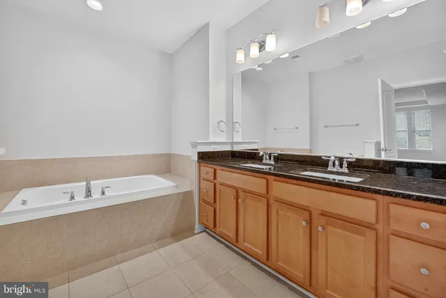 $3,000 | 44063 Vaira Terrace, Chantilly, VA 20152