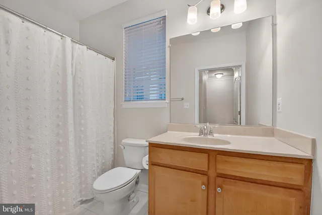 $3,000 | 44063 Vaira Terrace, Chantilly, VA 20152