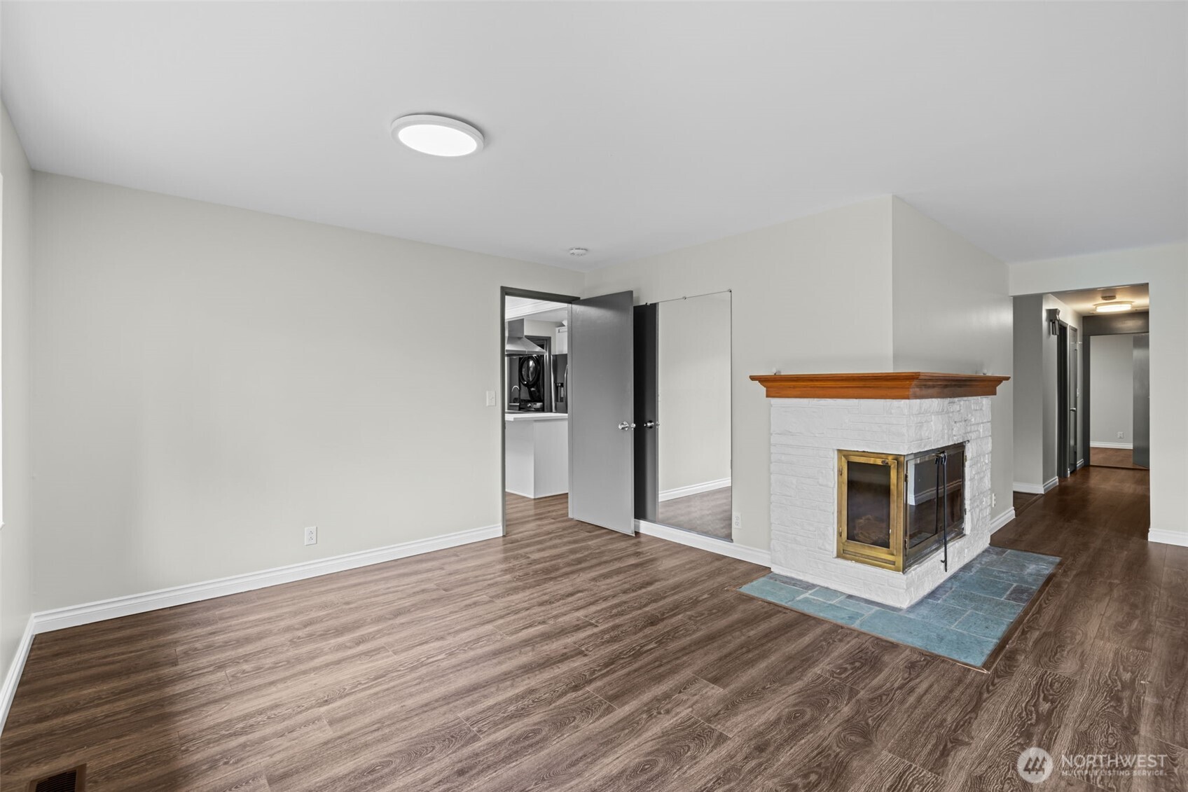 2157 North 122nd Street Seattle, WA 98133 - Photo 11 of 31