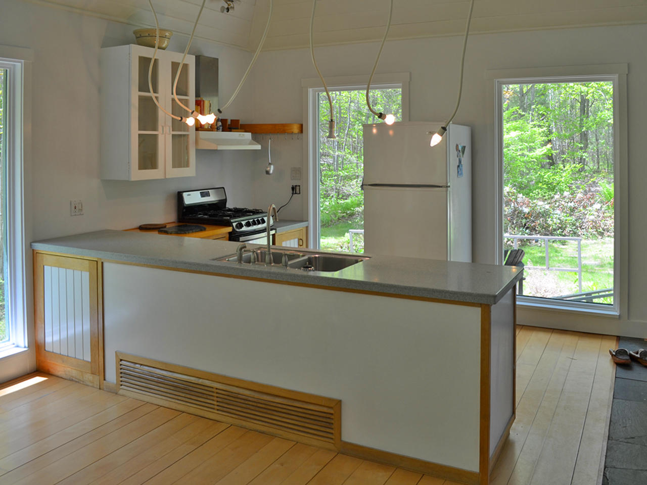211 Benner Road Bristol, ME 04539 - Photo 9 of 15 Kitchen 1280