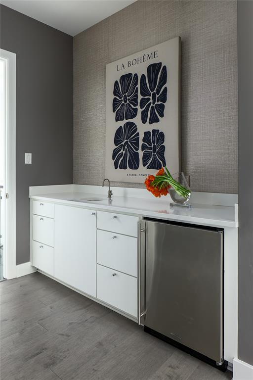 11565 East Ricks Circle Dallas, TX 75230 - Photo 20 of 39 Primary Bedroom wet bar