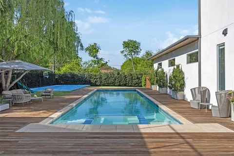 $7,895,000 | 11565 East Ricks Circle, Dallas, TX 75230