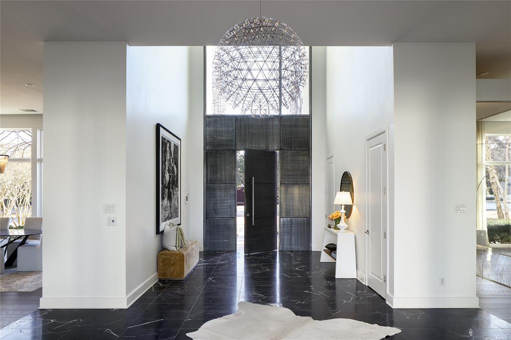 11565 East Ricks Circle Dallas, TX 75230 - Photo 5 of 39 Oversized entry