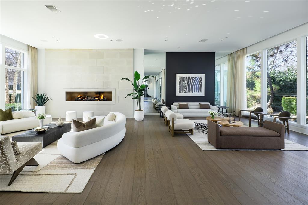 11565 East Ricks Circle Dallas, TX 75230 - Photo 7 of 39 Living Room and Lounge