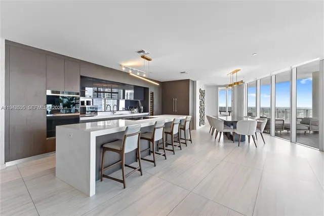 $5,295,000 | 851 Northeast 1st Avenue, Unit 5201, Miami, FL 33132