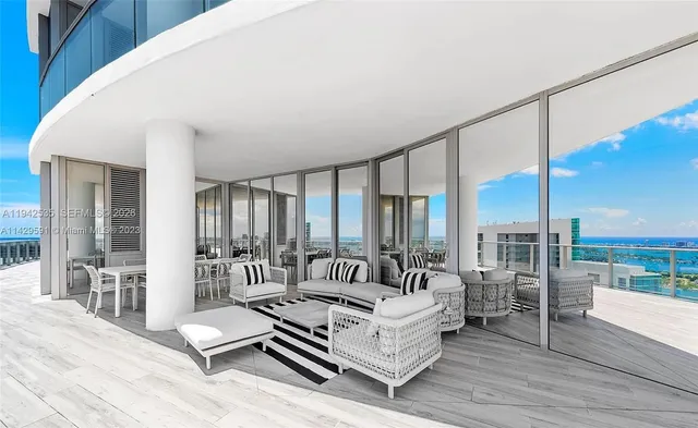 $5,295,000 | 851 Northeast 1st Avenue, Unit 5201, Miami, FL 33132