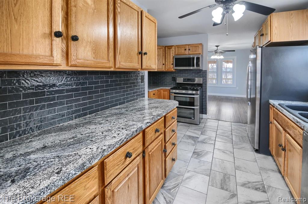 11241 East Potter Road Davison, MI 48423 - Photo 19 of 47