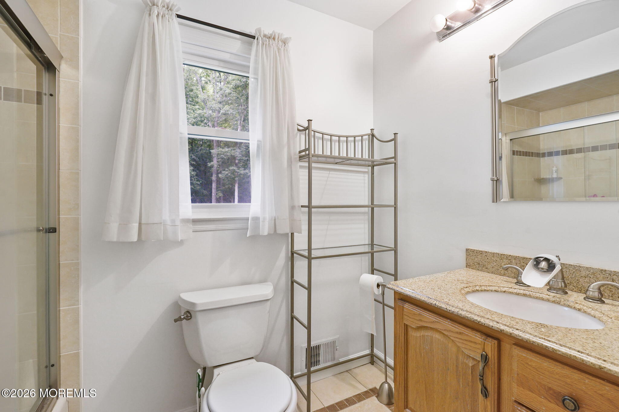 40 Eaglenest Road Freehold, NJ 07728 - Photo 17 of 32 17-web-or-mls-DSC06717